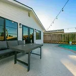 Private Villa Poolside Oasis 15 Min To Everything