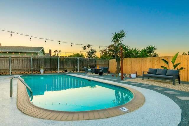 Private Poolside Oasis 15 Min To Everything * San Diego