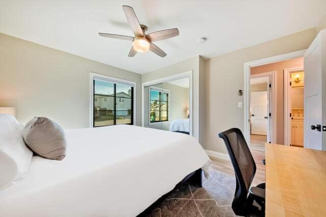 Private Poolside Oasis 15 Min To Everything Holiday home *